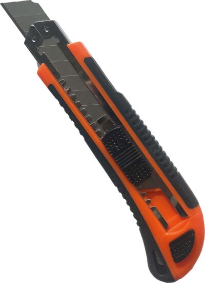 Cutter cu lamă segmentată 18 mm